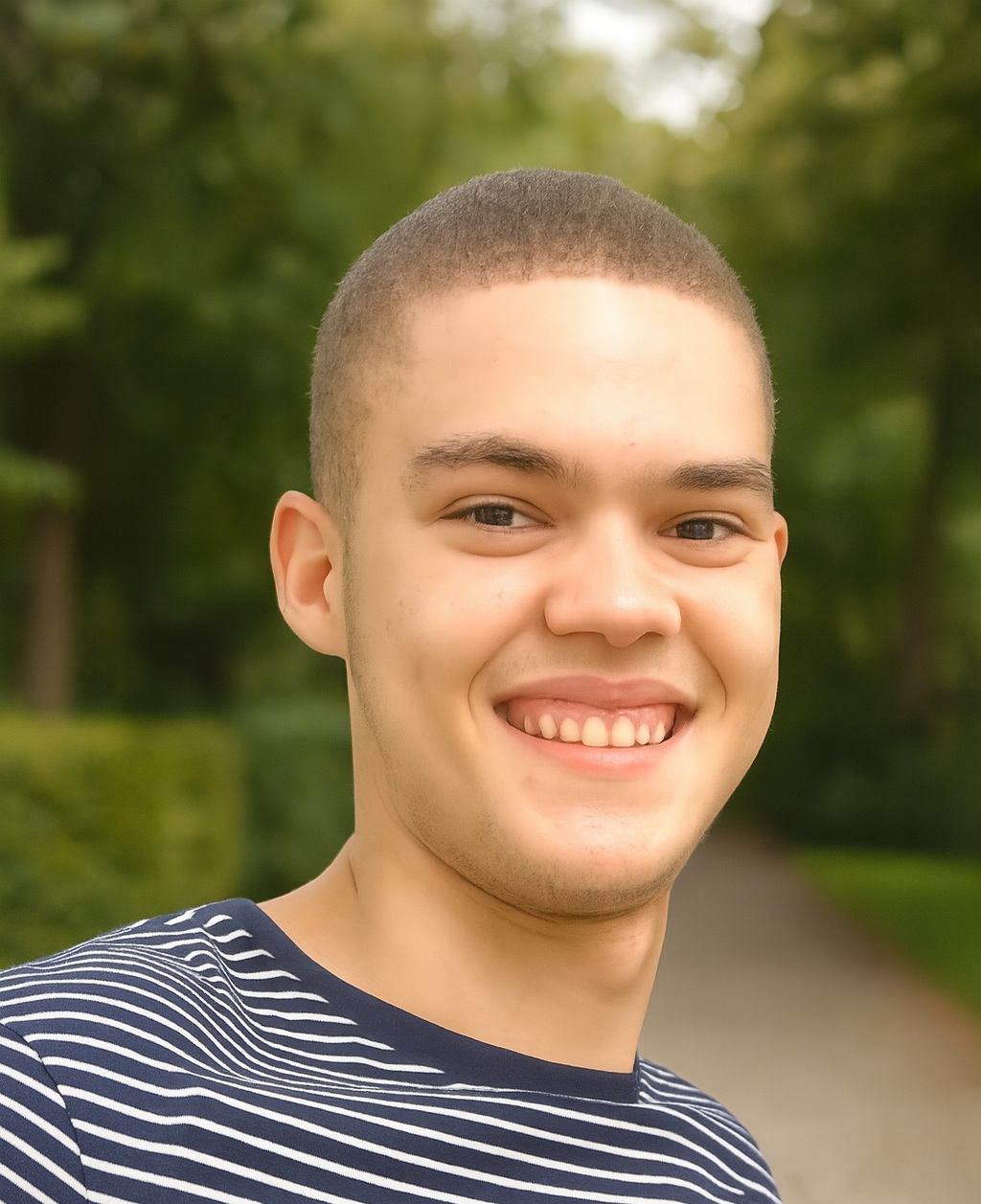 Albert Luna - Especialista en Sistemas de Control Automático